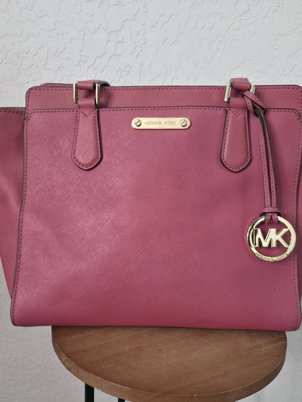 Michael Kors Pink Saffiano Leather Large Tote Gold MK Charm 38S8XT7T2L